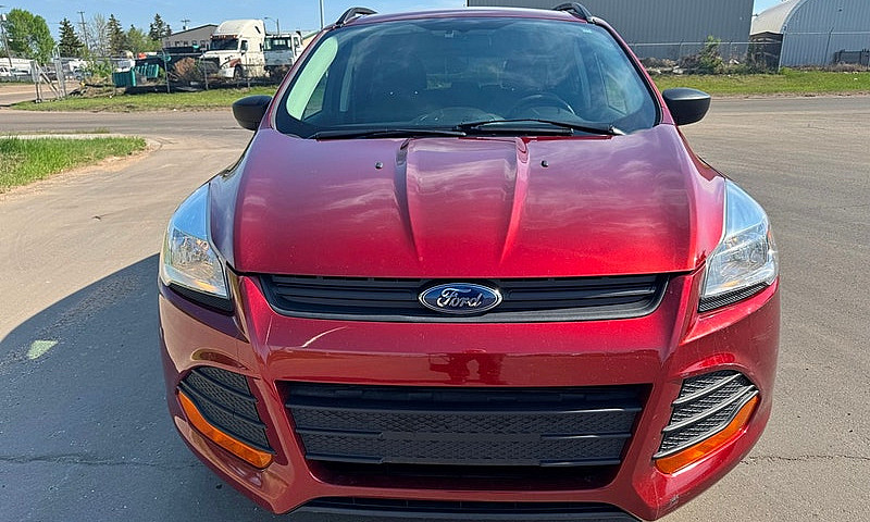 2014 Ford Escape Fwd...