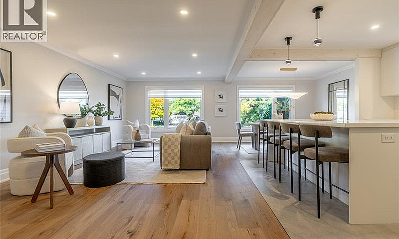 582 Strathcona Court...