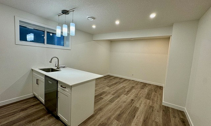 Rosenthal 2 Bed 1 Ba...