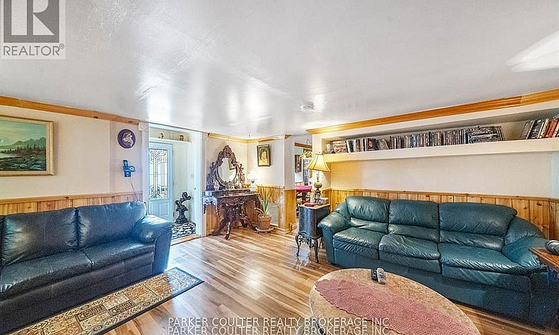 1291 Muskoka Rd 118 ...