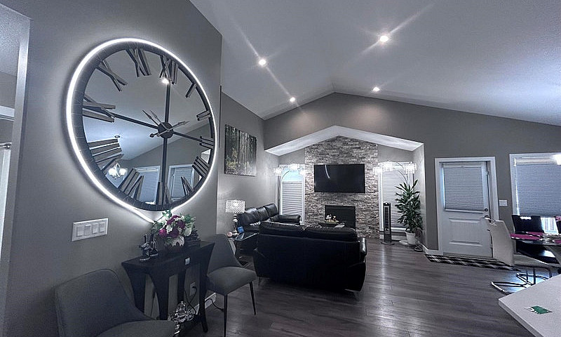 3 Bed 2 Bath Unit In...