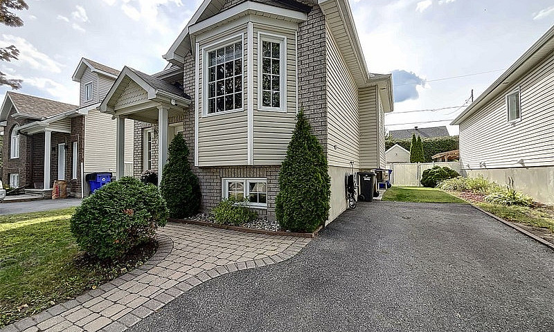 $535,000 - Bungalow ...