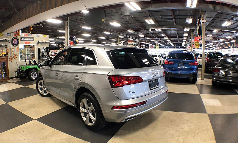 2018 Audi Q5 Progres...