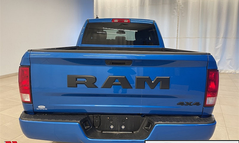 2021 Ram 1500 Classi...