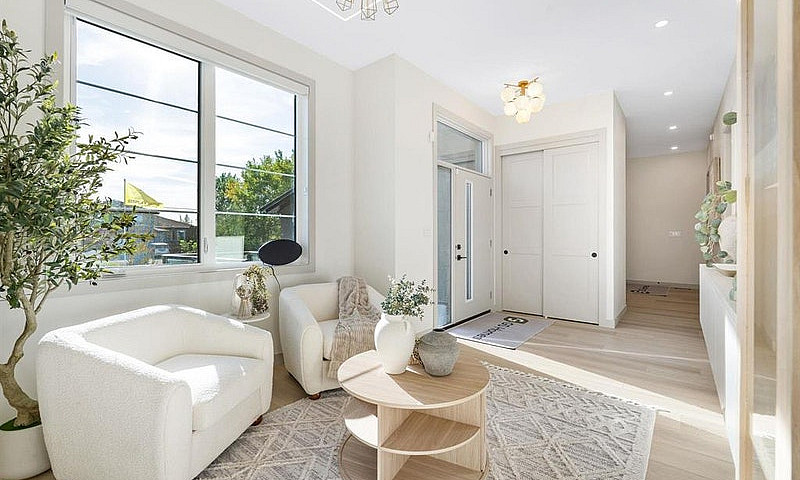 829 Addis Avenue Wes...
