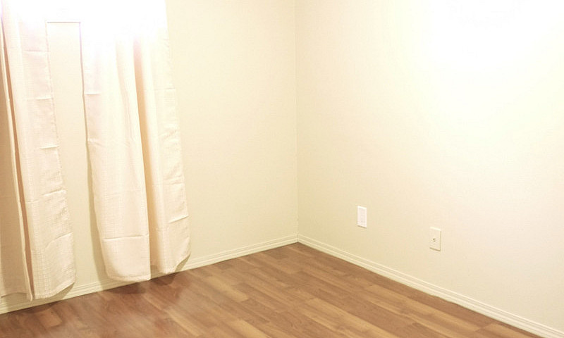 Large 1200Sf Renod 2...