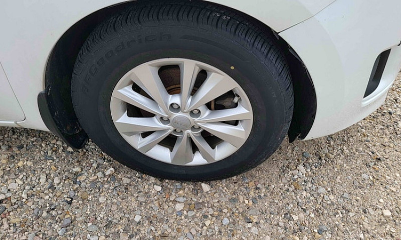 2017 Kia Sedona...