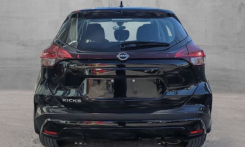 2025 Nissan Kicks Pl...