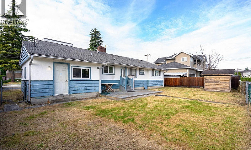 4064 Burke Street Bu...