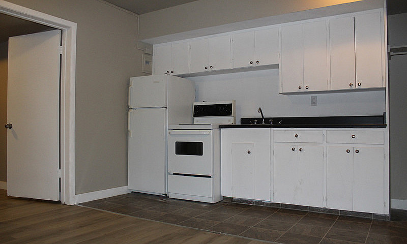 Lakeview Apartment F...