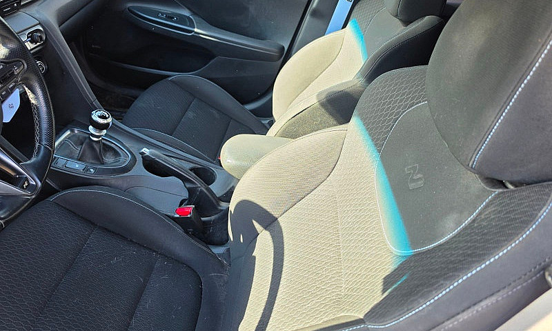 2019 Hyundai Veloste...