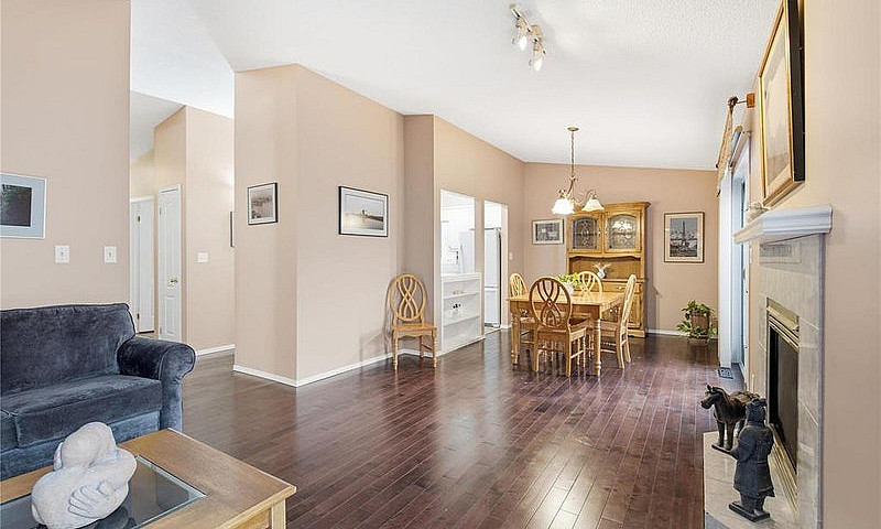 37 650 Warde Avenue ...