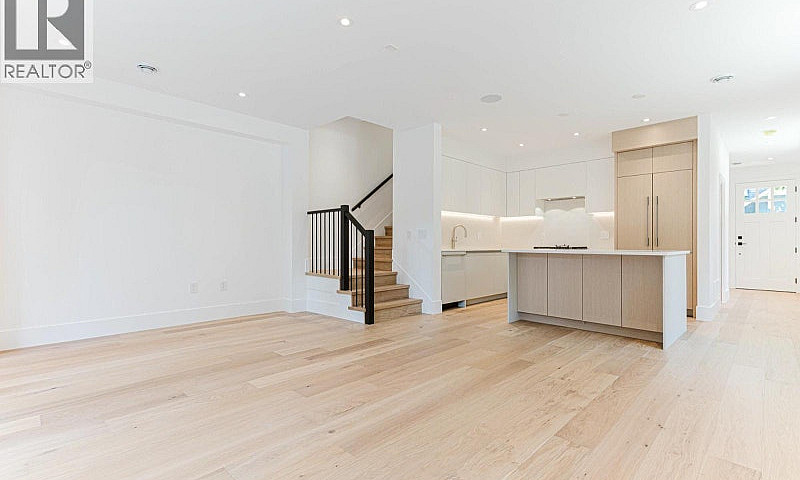 1514 Farrell Crescen...