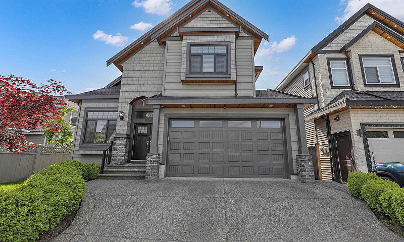 6965 149A Street Sur...