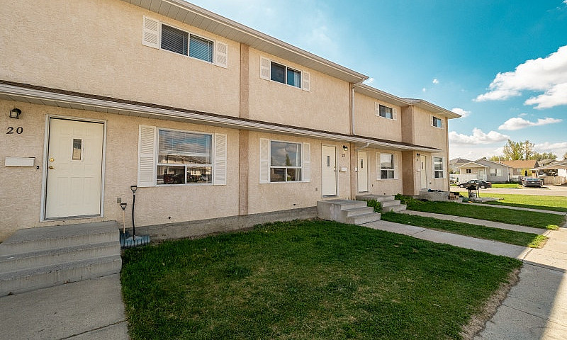 3 Bedroom Townhouse ...
