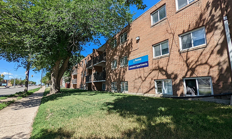 Mount Royal Apartmen...