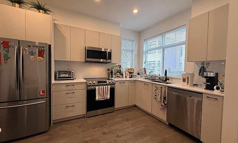 124 15235 Sitka Aven...
