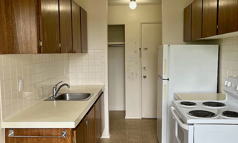 Laurier Manor 2 Bed ...