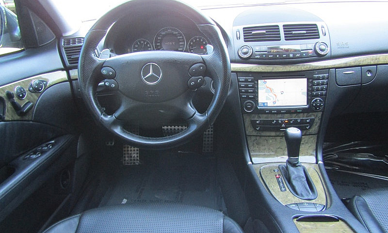 2007 Mercedes-Benz E...