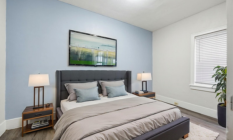 558 Sherbrook - 1 Br...