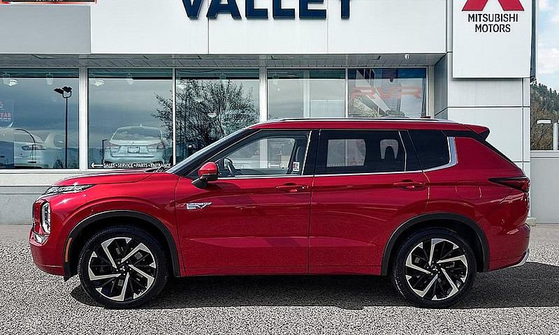 2024 Mitsubishi Outl...