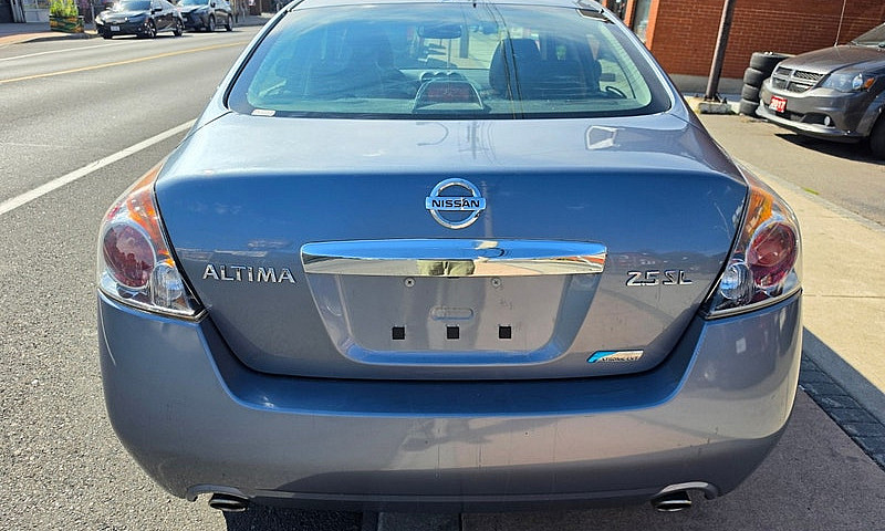 2012 Nissan Altima 2...