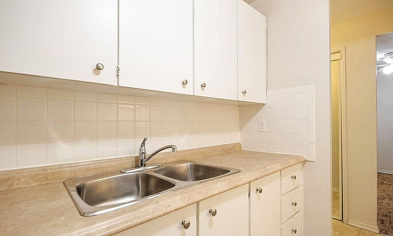 2 Bedroom Apartment ...