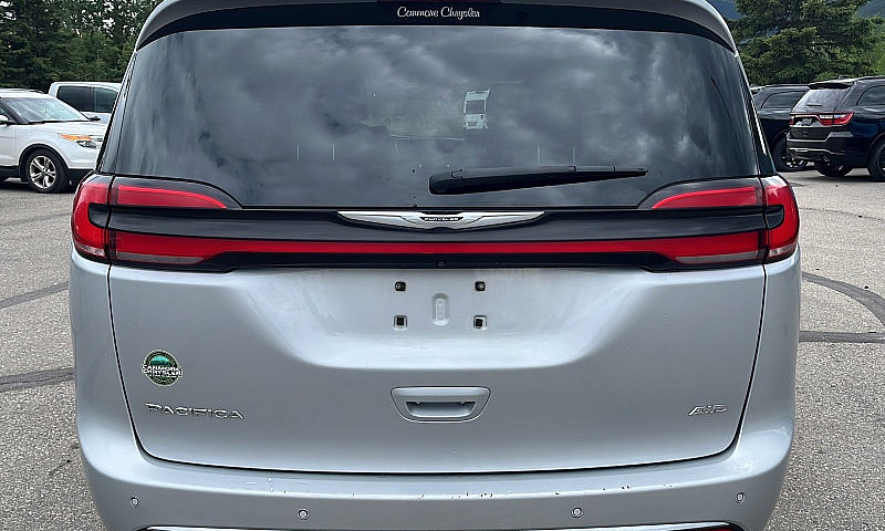 2023 Chrysler Pacifi...