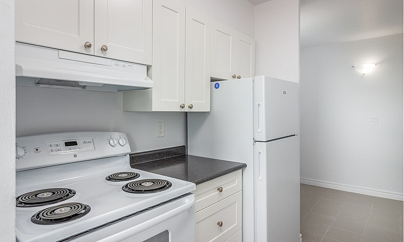 2 Bedroom Available ...
