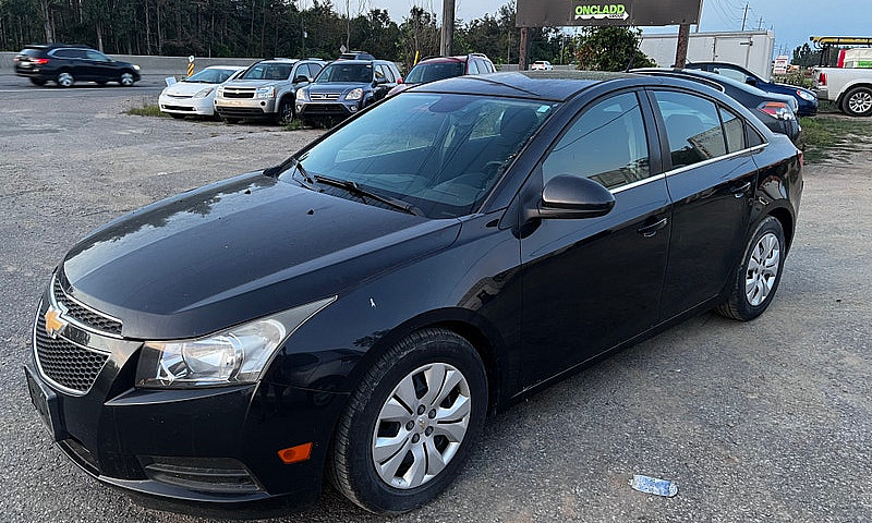 2013 Chevy Cruze. Ma...