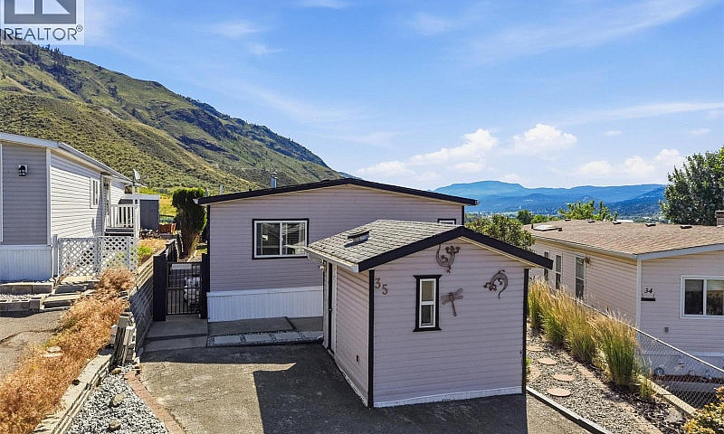 35-3099 Shuswap Road...