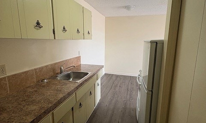 1 Bed 1 Bath Unit In...