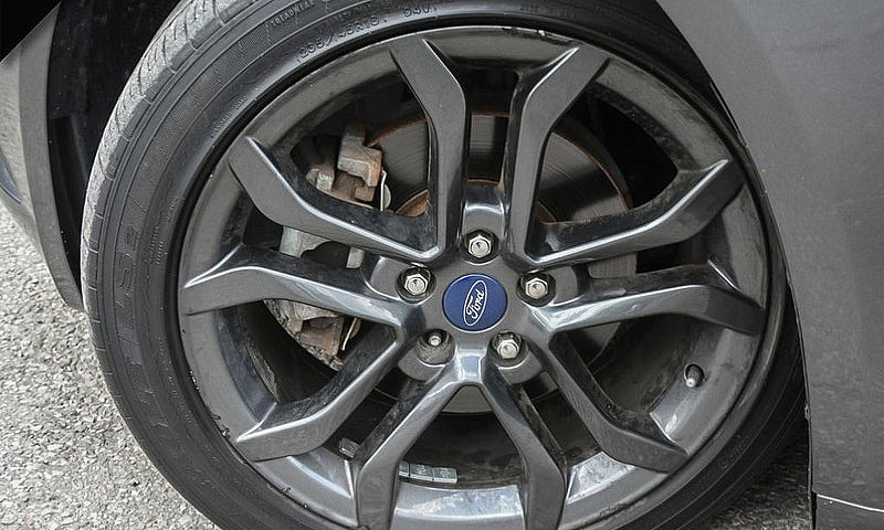 2018 Ford Fusion Se ...