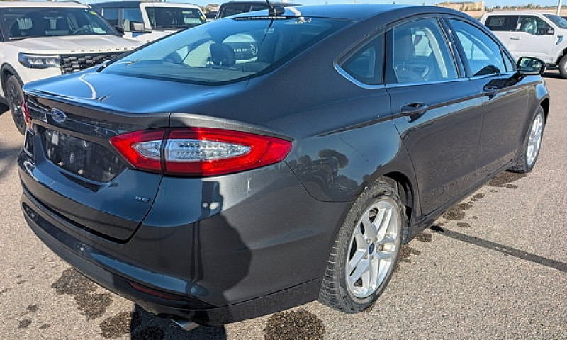 2016 Ford Fusion Se ...