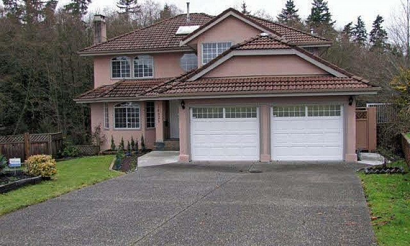 14321 77 Avenue Surr...