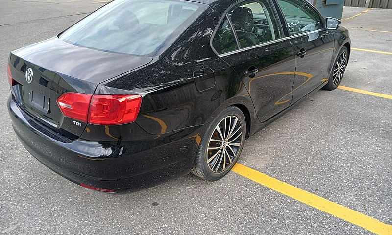 2014 Volkswagen Jett...