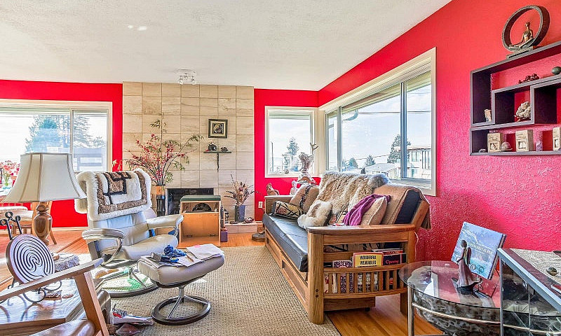 15761 Cliff Avenue W...