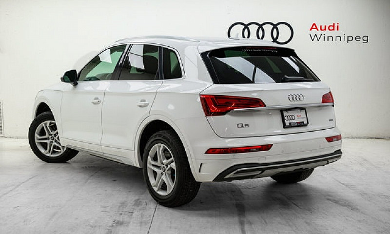 2021 Audi Q5 Komfort...