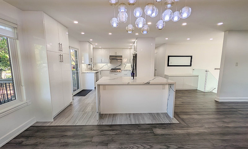 2474 Bridge St, Oakv...