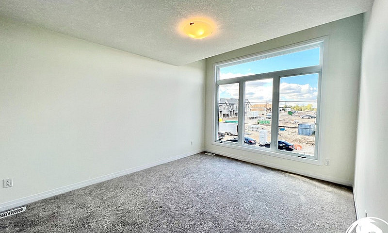 3 Bed 2.5 Bath - Fre...