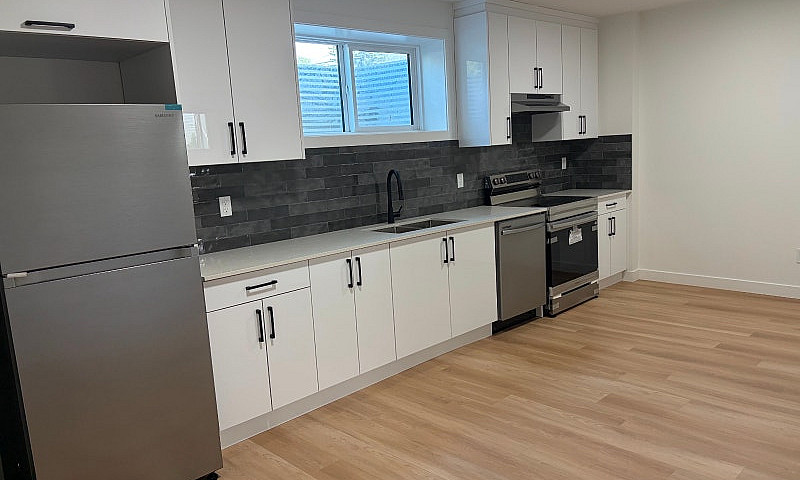 1 Bed 1 Bath Brand N...