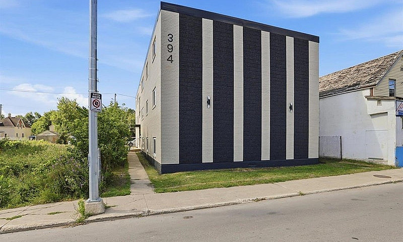 9 394 Talbot Avenue ...