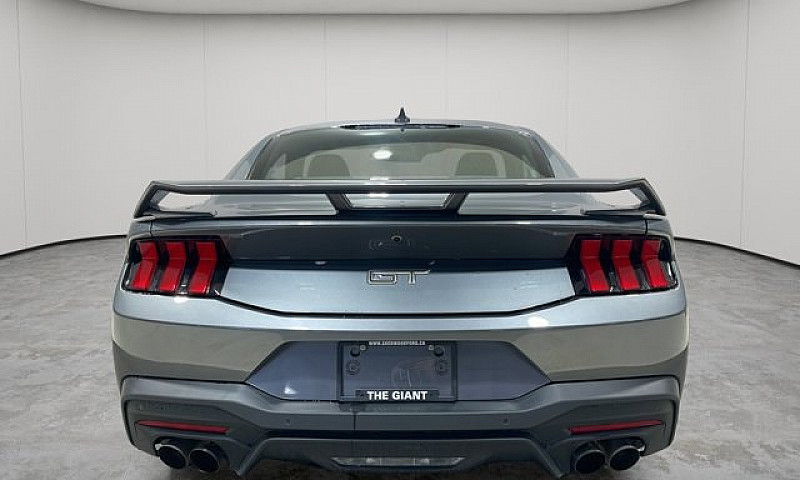 2026 Ford Mustang Gt...