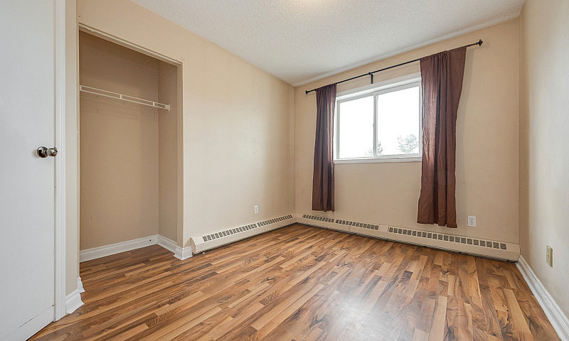 Corner Unit Condo In...