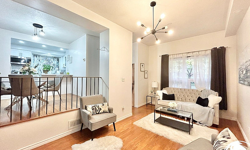 4 Bed + Den 2.5 Bath...