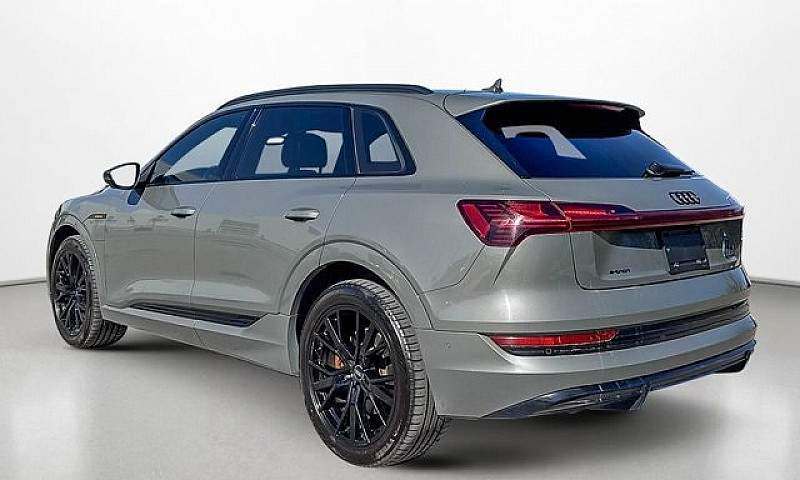 2022 Audi E-Tron Tec...
