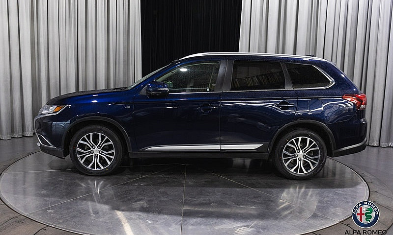 2018 Mitsubishi Outl...