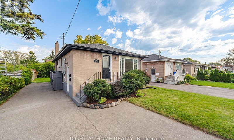 643 Perry Crescent O...