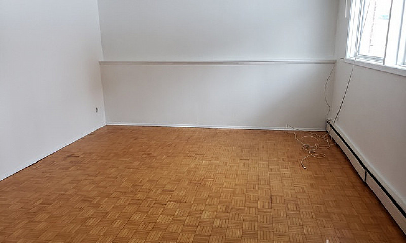 Studio Condo-Edmonto...