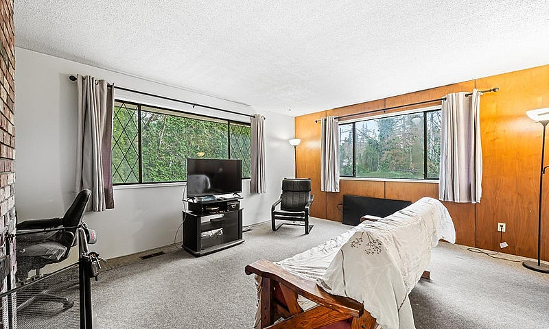 2751 153A Street Sur...